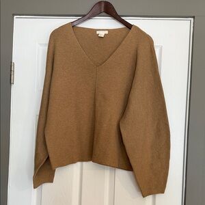 H&M V-Neck Dolman Sleeve Camel Brown Sweater